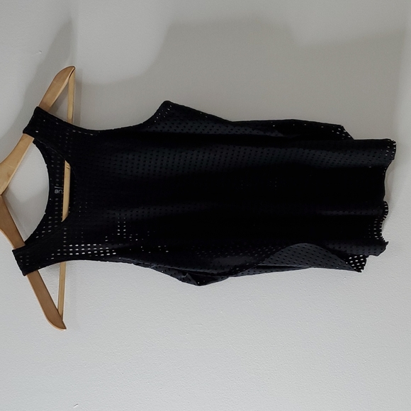 ONZIE Flow Workout Top - Picture 3 of 5